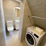 Jon's 2 Apartment