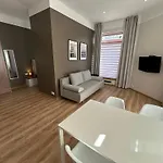 Jon's 2 Apartment